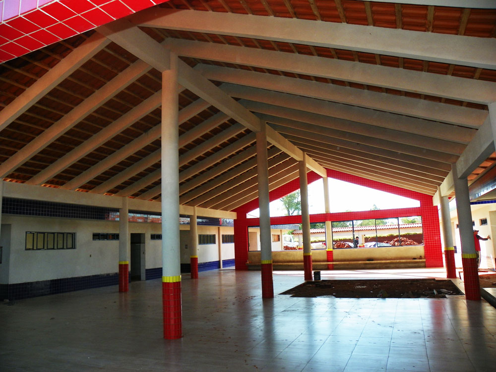 Retomadas obras em escola de educação infantil e posto de saúde